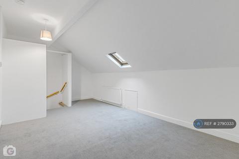 undefined, Parkfield Mount, Leeds, LS11