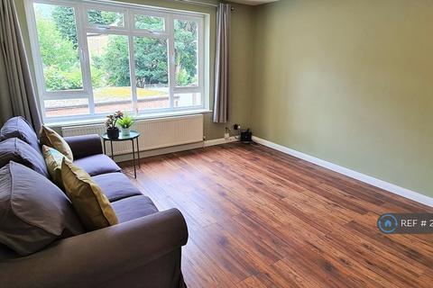 2 bedroom flat to rent, Windmill Road, Brentford, TW8