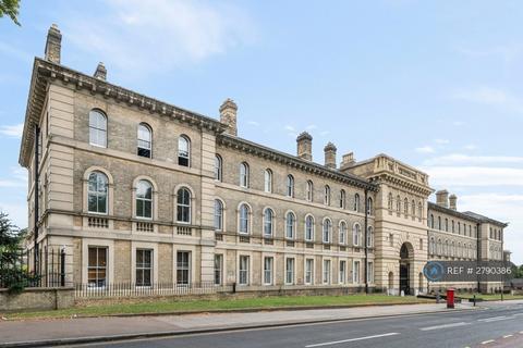 1 bedroom flat to rent, Galton House, London, SE18