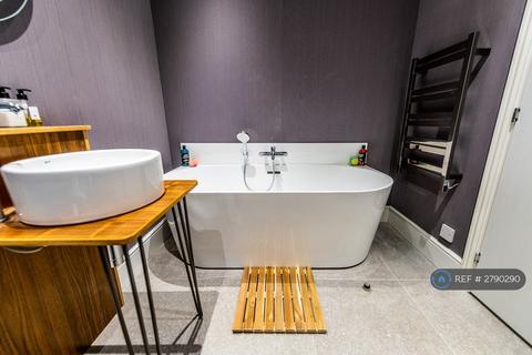 1 bedroom flat to rent, Sutton Place, Nottingham, NG1