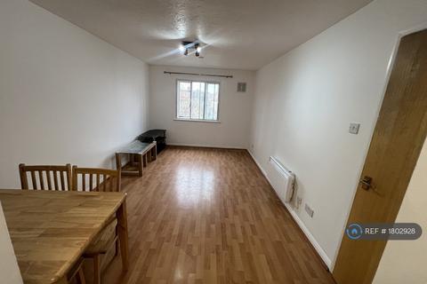 undefined, The Beeches, Hounslow, TW3
