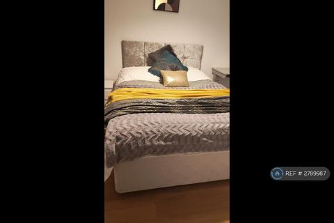 1 bedroom in a house share to rent, Redgrave Close, Gateshead, NE8