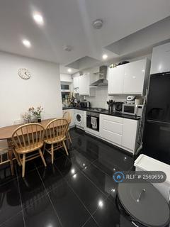 3 bedroom terraced house to rent, Vanbrugh Hill, London, SE10