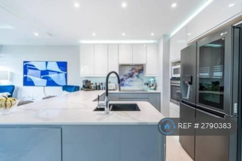 2 bedroom flat to rent, Donnington Road, London, NW10