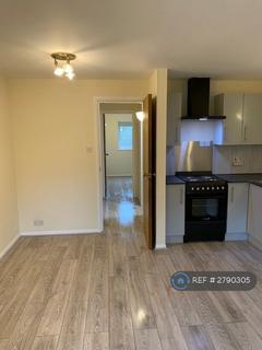 1 bedroom flat to rent, Higham Station Avenue, Chingford, E4