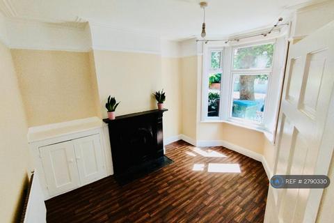 2 bedroom terraced house to rent, Huddlestone Road, London, E7