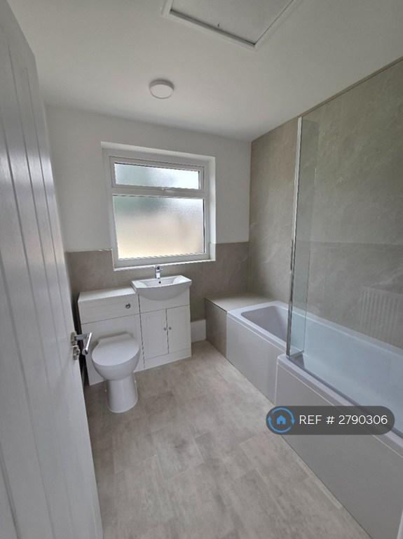 Stylish Modern Bathroom