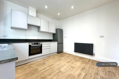 undefined, Clarendon Road, Luton, LU2
