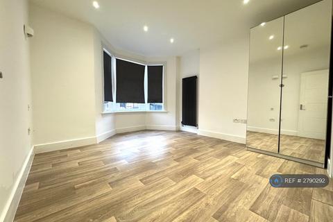 undefined, Clarendon Road, Luton, LU2