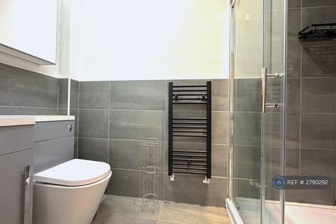 undefined, Clarendon Road, Luton, LU2