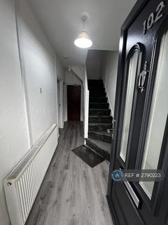 4 bedroom terraced house to rent, Dereham Road, Barking, IG11