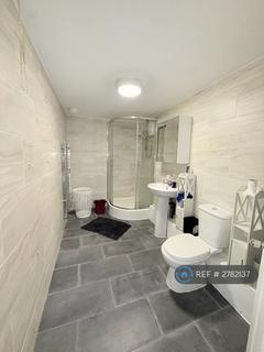 undefined, Roundhay Road, Leeds, LS8