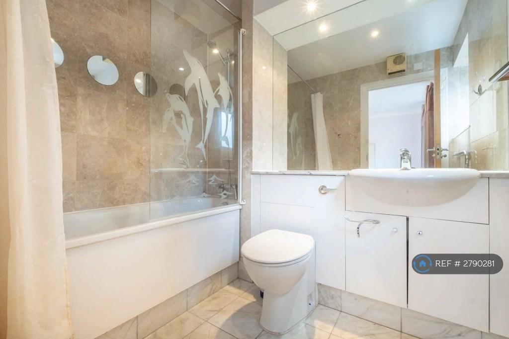 En Suite 2