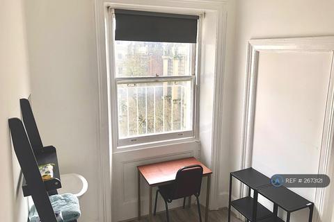 1 bedroom in a flat share to rent, Lancaster Gate, London, W2