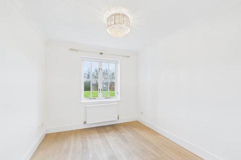undefined, George Court, Aylesbury HP18