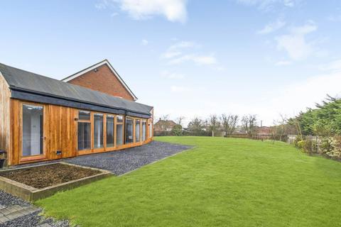 undefined, George Court, Aylesbury HP18