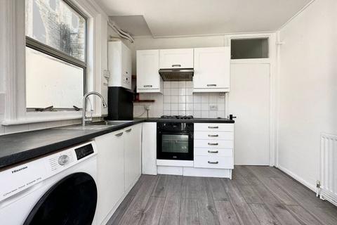 1 bedroom flat to rent, Cavell Street, E1, Whitechapel, London, E1