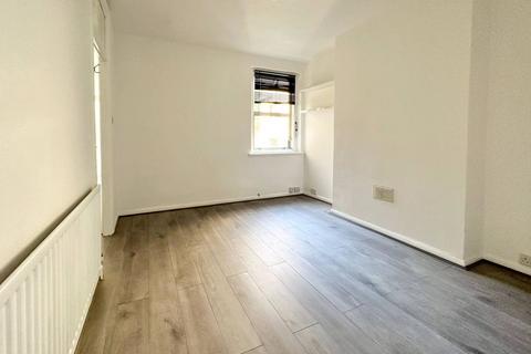 1 bedroom flat to rent, Cavell Street, E1, Whitechapel, London, E1