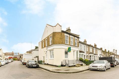 2 bedroom maisonette to rent, Danbrook Road, Streatham Common, London, SW16