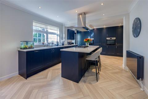 4 bedroom end of terrace house for sale, Hartfield Avenue, Elstree, Borehamwood, Hertfordshire, WD6