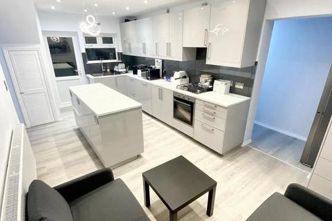 6 bedroom house to rent, Hogarth Walk 37 Stapleton, Bristol BS7