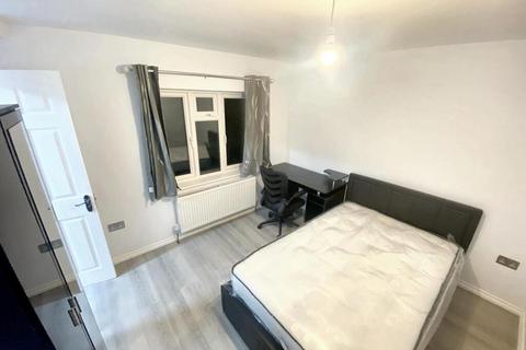 6 bedroom house to rent, Hogarth Walk 37 Stapleton, Bristol BS7