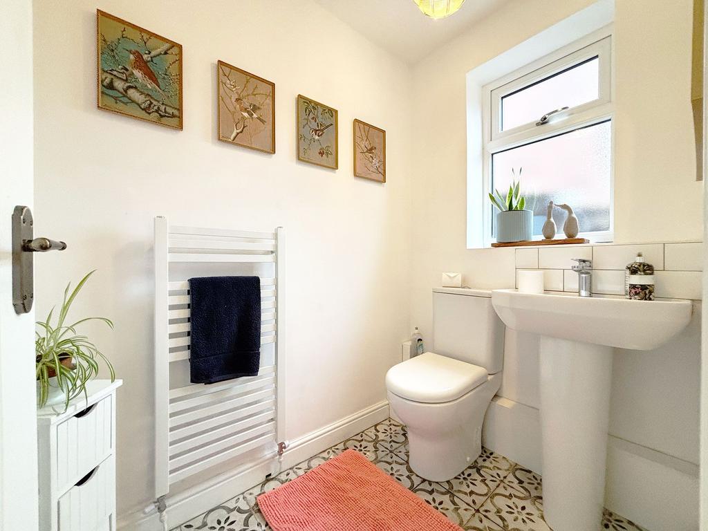 Downstairs wc