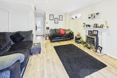 undefined, Kenilworth Close, Crawley RH11