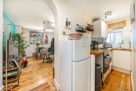 1 bedroom flat for sale, Holloway Road, London N7