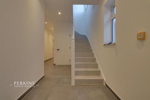1 bedroom in a house share to rent, Greenford, UB6