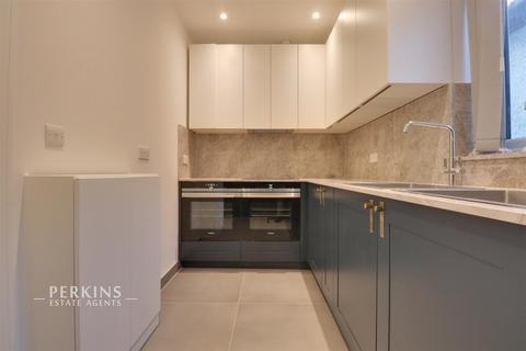 1 bedroom in a house share to rent, Greenford, UB6