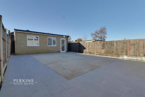 1 bedroom in a house share to rent, Greenford, UB6