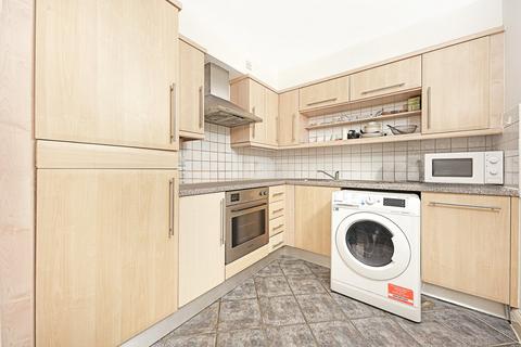 1 bedroom flat to rent, North Block, 1d Belvedere Road, London