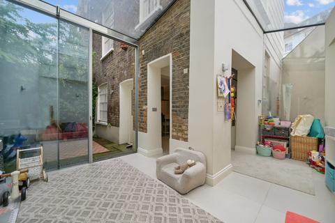 undefined, Chalcot Crescent, Primrose Hill, London