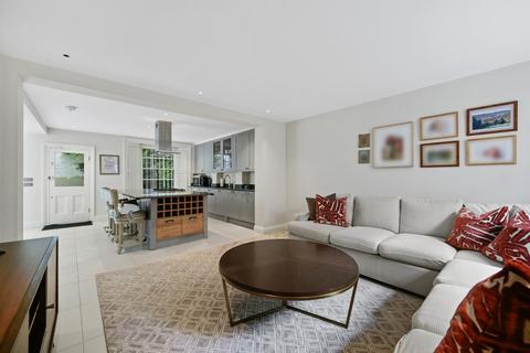 undefined, Chalcot Crescent, Primrose Hill, London