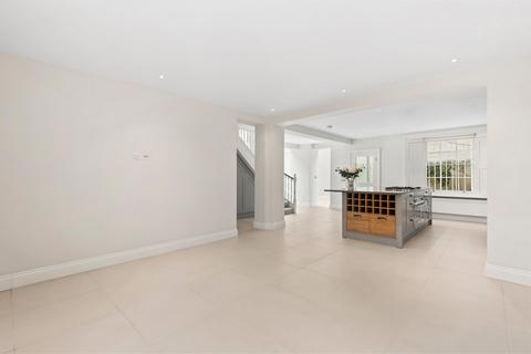 4 bedroom end of terrace house to rent, Chalcot Crescent, Primrose Hill, London
