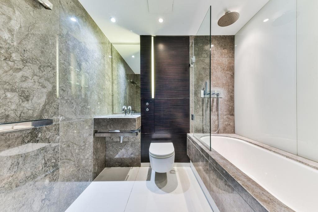 Bathroom - West Towe
