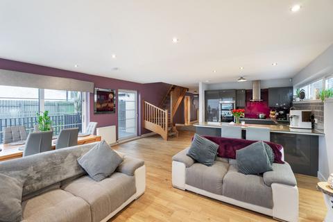 undefined, Braidwood Road, Carluke ML8