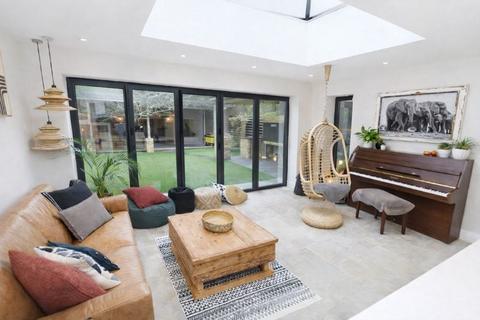 3 bedroom semi-detached house for sale, Coulters Close, Maidstone