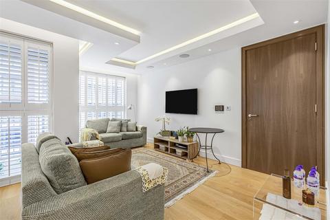 2 bedroom apartment for sale, Meadows House, Chelsea Creek SW6