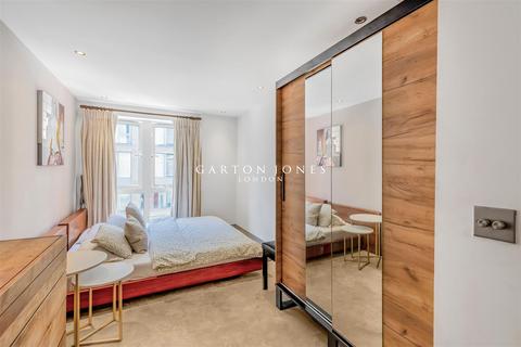 2 bedroom apartment for sale, Doulton House, Chelsea Creek SW6