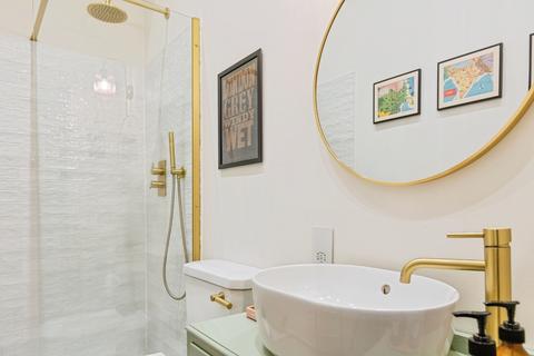 1 bedroom ground floor flat for sale, Duckett Road, London, N4