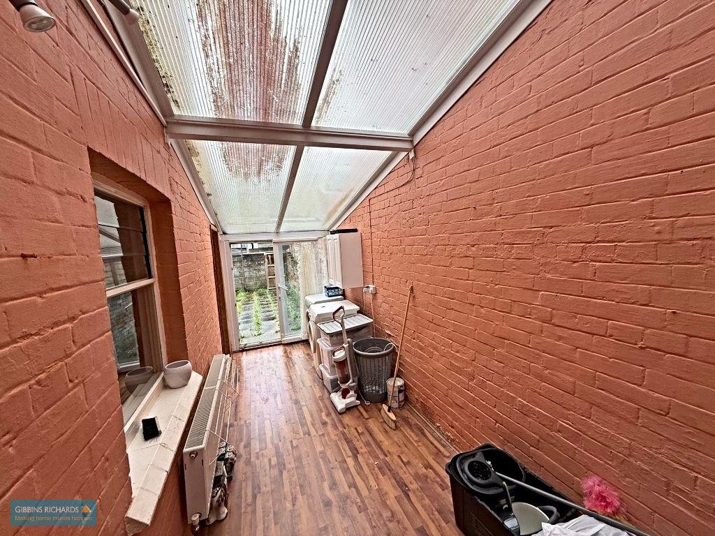 Utility / Lean-to