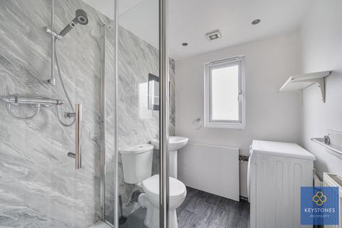 4 bedroom detached house for sale, Horns Road, Barkingside, IG6