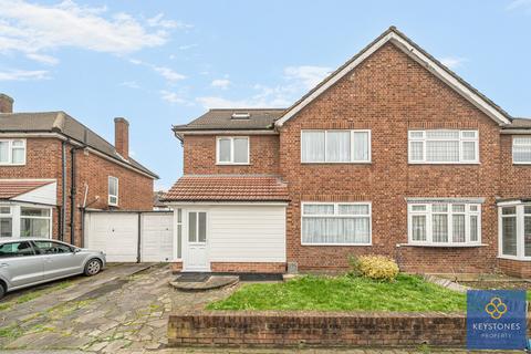 Horns Road, Barkingside, IG6