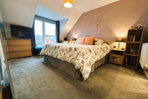 3 bedroom semi-detached house for sale, Towpath Drive, Brownhills, Walsall WS8 6FG