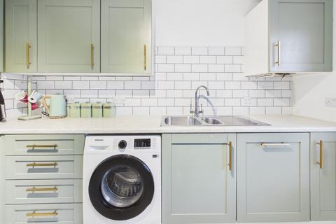undefined, 3 Fontwell Park Drive, Cawthorpe, Bourne