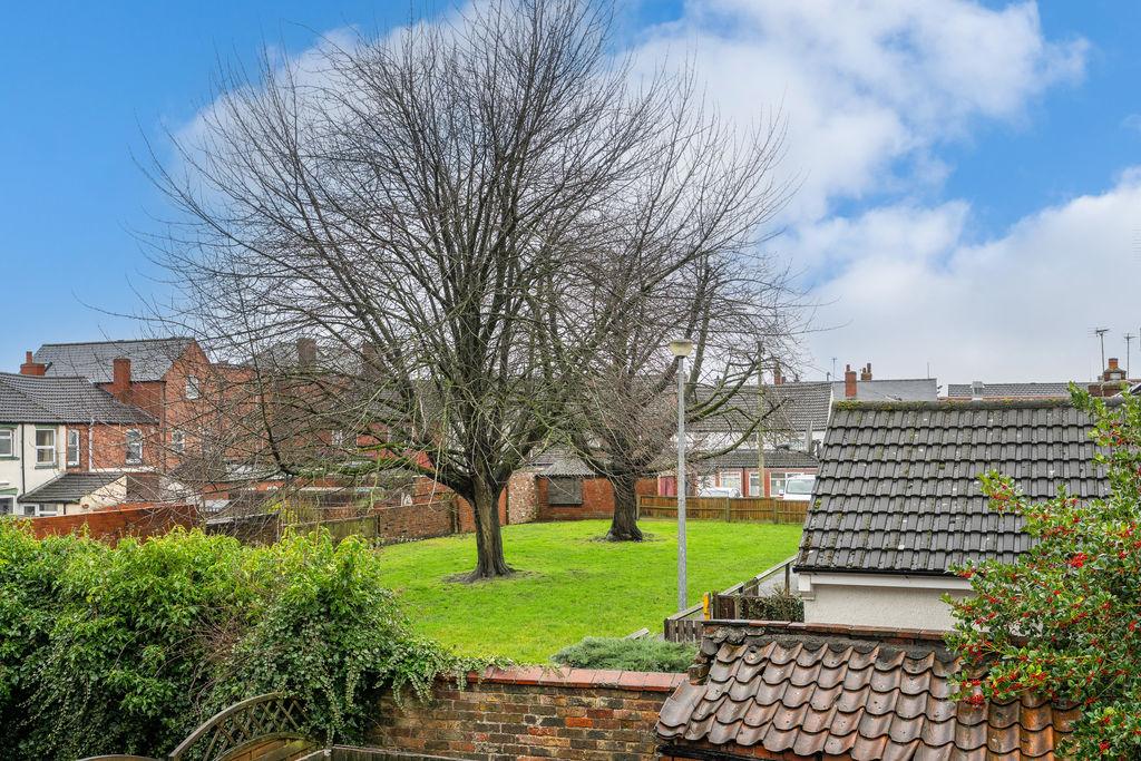 Neighbouring grounds