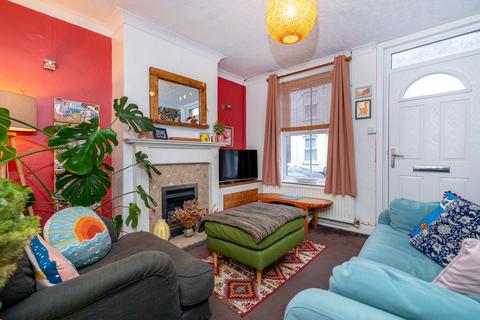 2 bedroom end of terrace house for sale, 13 Carlton Street, Uphill, Lincoln.