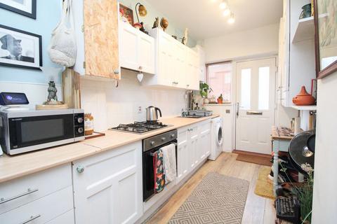 2 bedroom terraced house for sale, Holly Avenue, Winlaton Mill